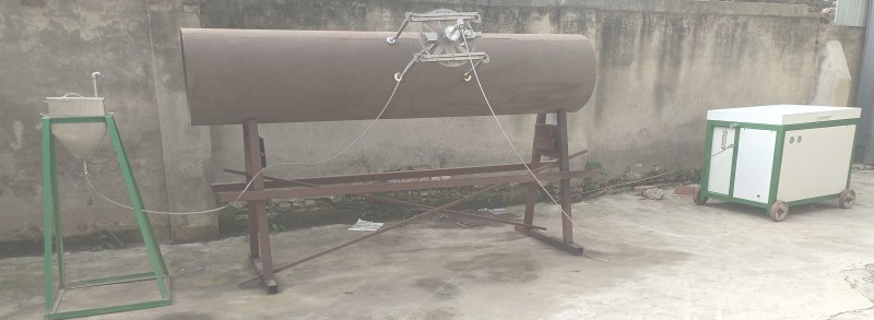 portable waterjet cuts on a pipe